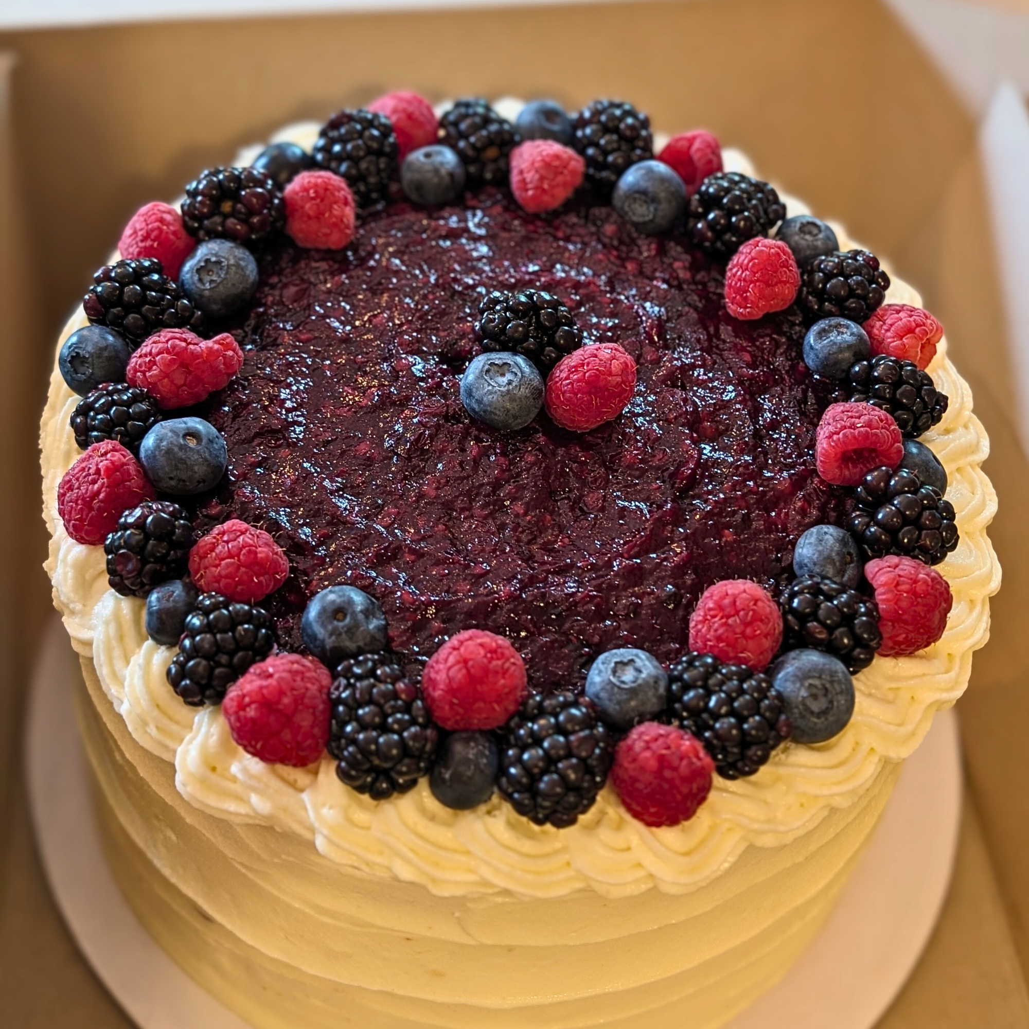 Custom Cakes & Cupcakes